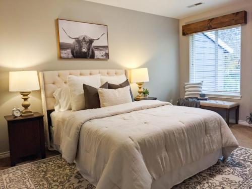 Farmhouse Bedroom Home staging by Arcadia Staging near Portland Or